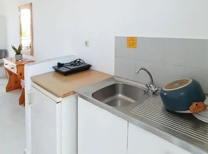 Lecini With Pool, By Zantewize Apartahotel 3*