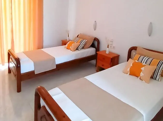 Lecini With Pool, By Zantewize 3*