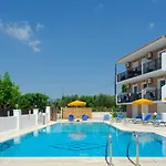 Lecini With Pool, By Zantewize 3*