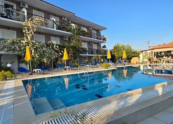 Lecini With Pool, By Zantewize Aparthotel 3*