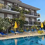 Lägenhetshotell Lecini With Pool, By Zantewize 3*