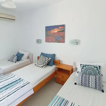 公寓式酒店 Lecini With Pool, By Zantewize