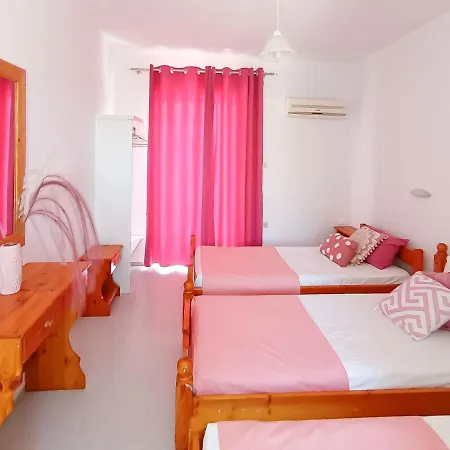 Lecini With Pool, By Zantewize 公寓式酒店