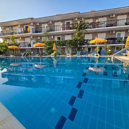 Lecini With Pool, By Zantewize Hotel apartamentowy Laganas